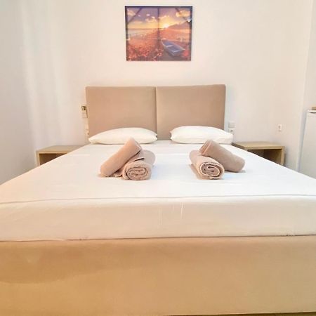 Foti Rooms Himare Bagian luar foto