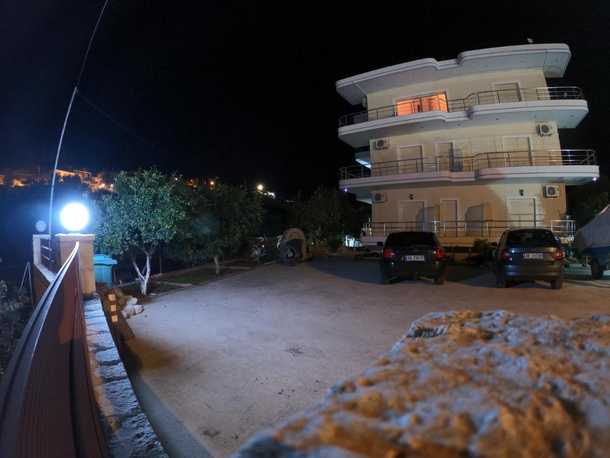 Foti Rooms Himare Bagian luar foto