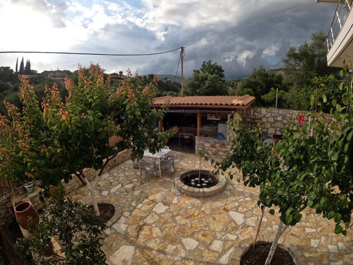 Foti Rooms Himare Bagian luar foto