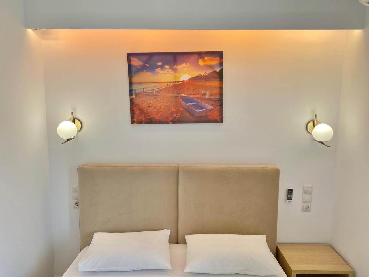 Foti Rooms Himare Bagian luar foto