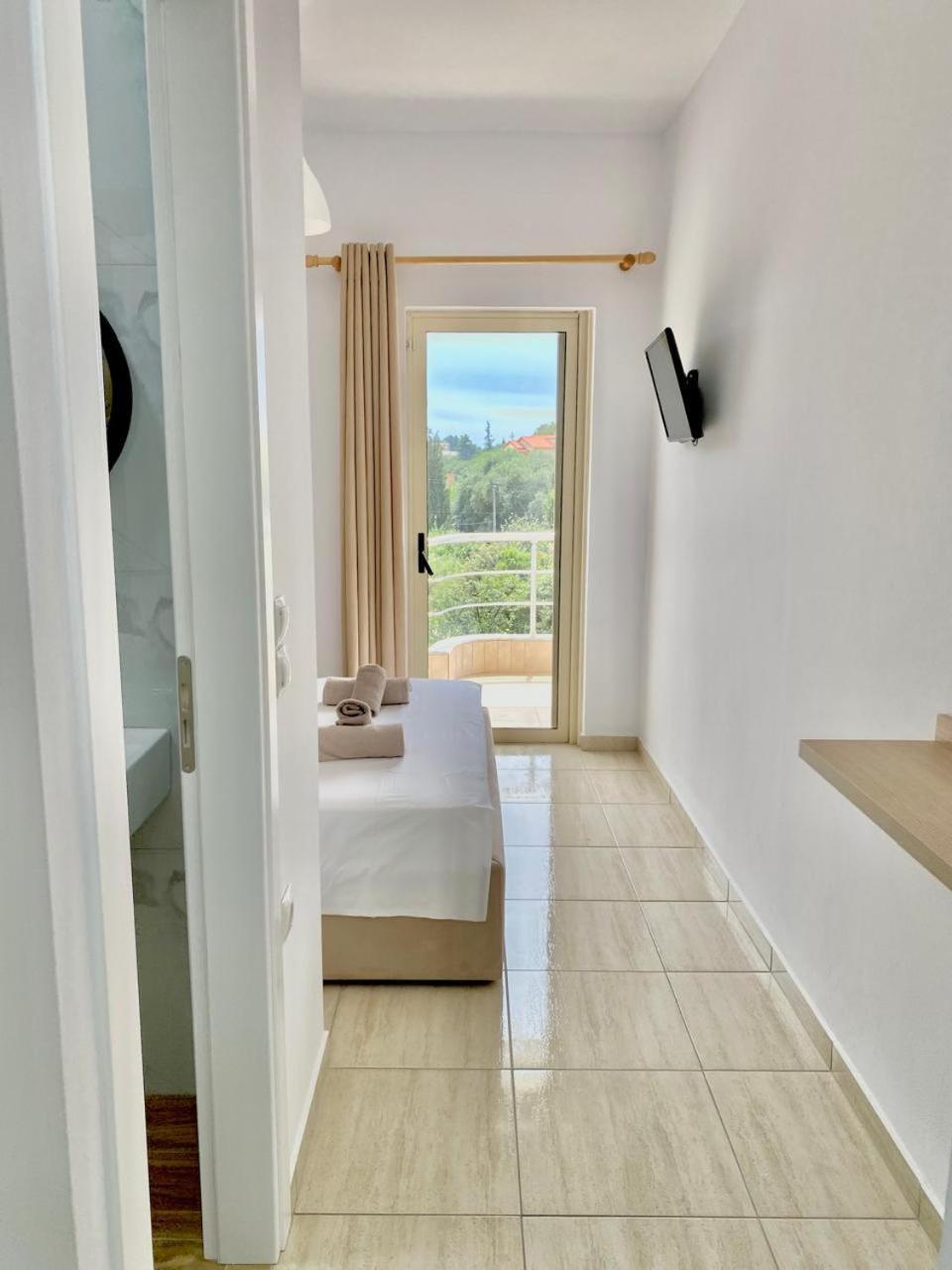Foti Rooms Himare Bagian luar foto