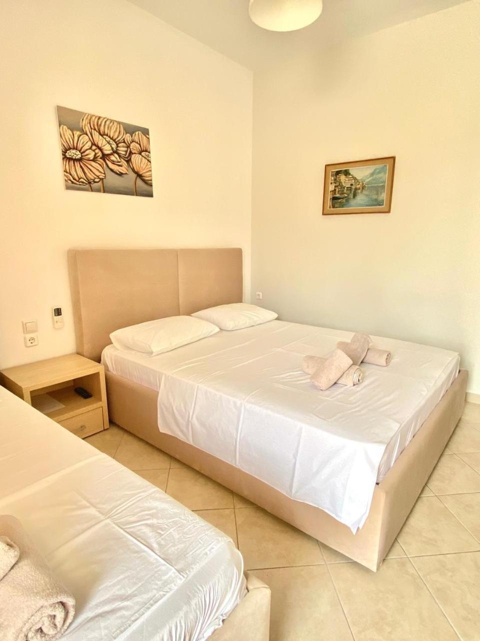 Foti Rooms Himare Bagian luar foto