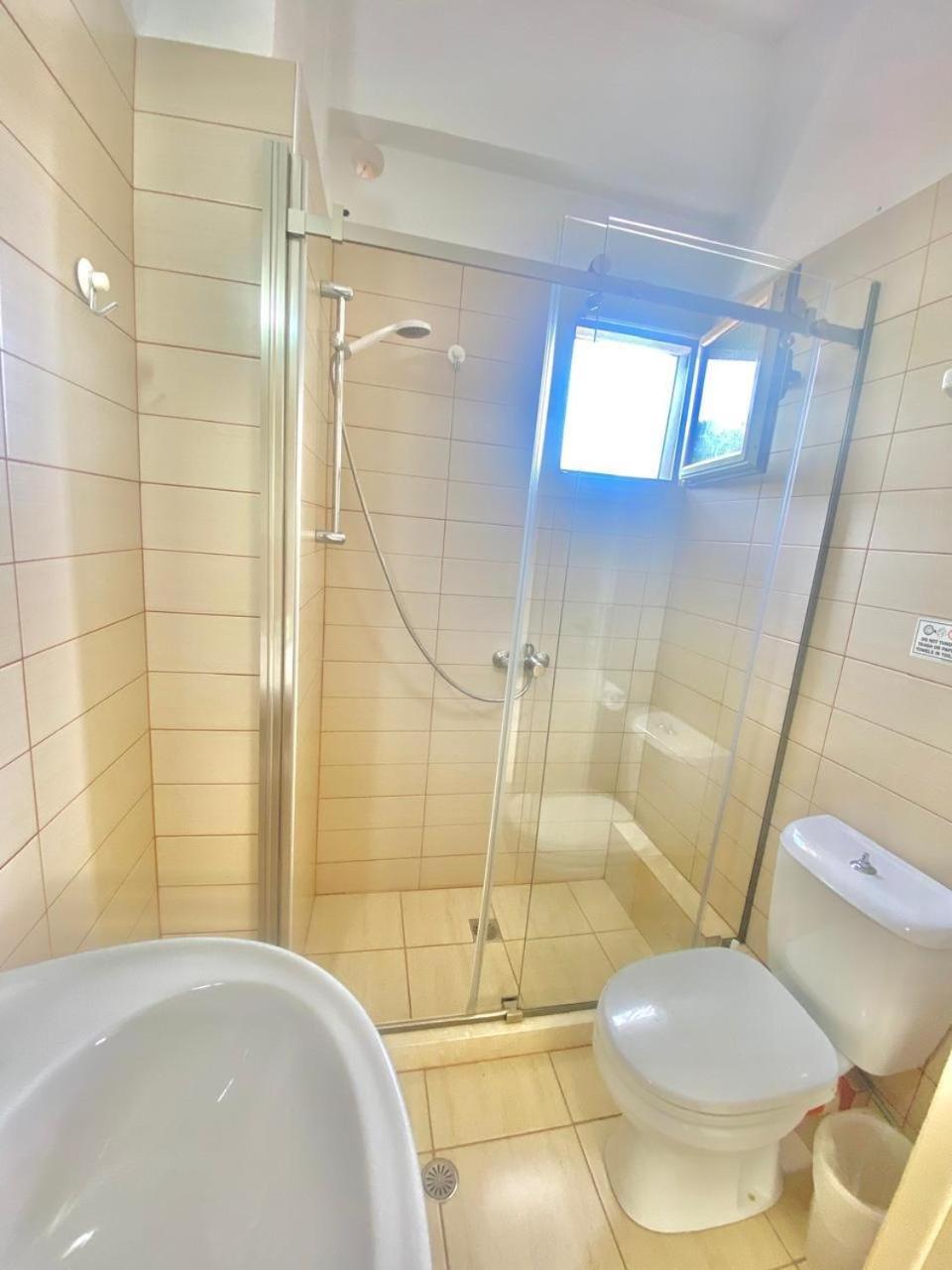Foti Rooms Himare Bagian luar foto