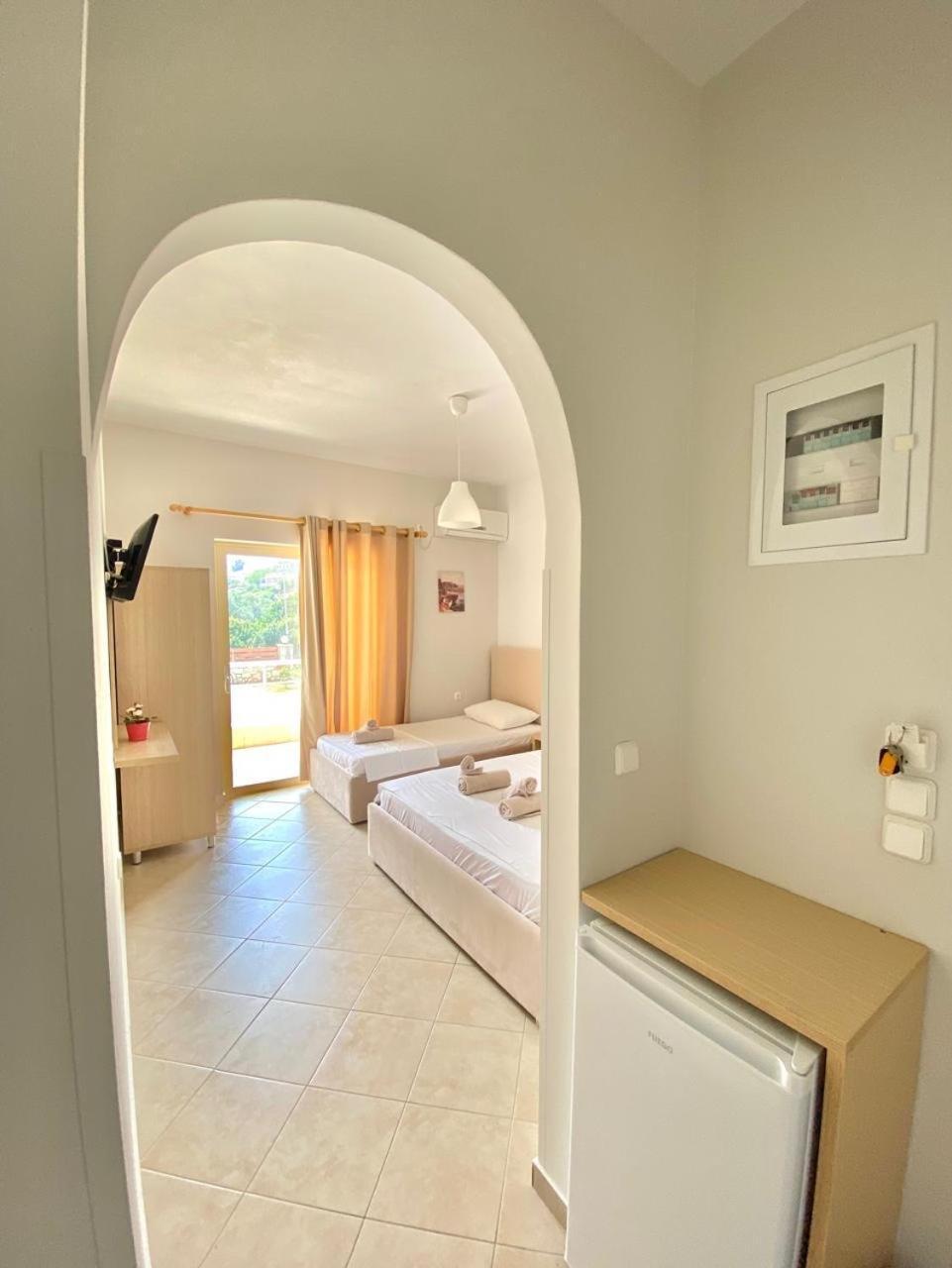 Foti Rooms Himare Bagian luar foto