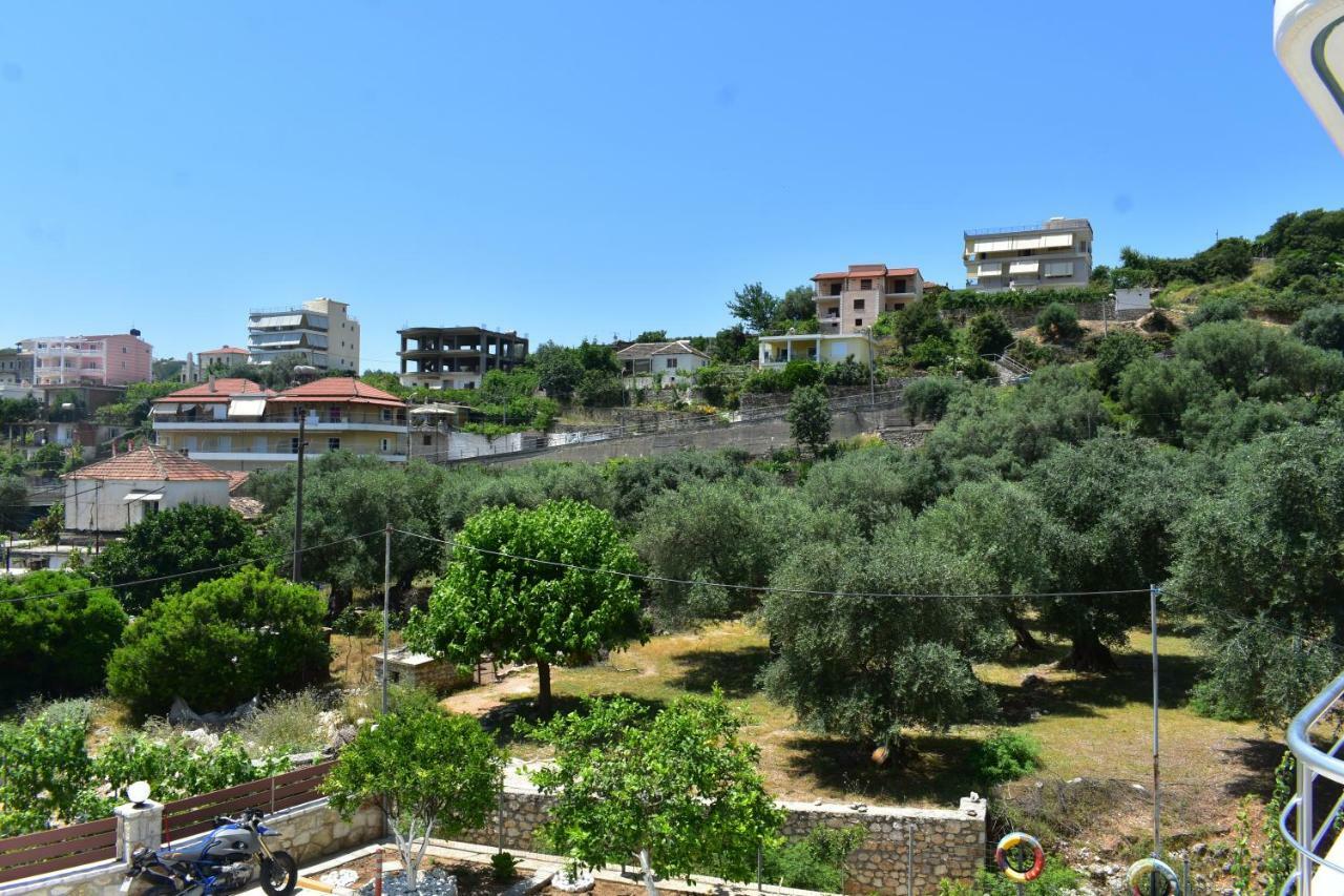 Foti Rooms Himare Bagian luar foto
